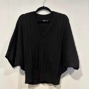 Simply Vera Vera Wang black sweater